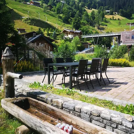 Charming Next To The Lift Vakantiehuis *