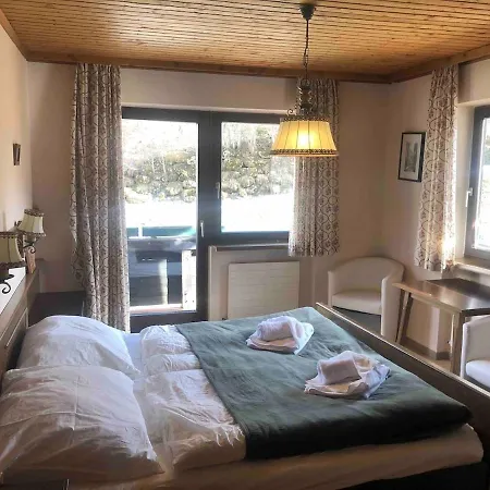 Vakantiehuis Charming Next To The Lift *