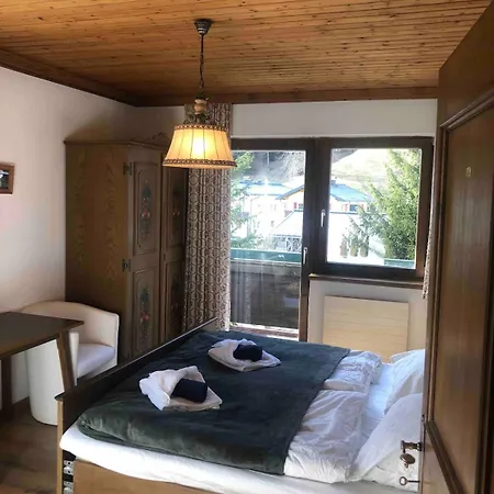 Charming Next To The Lift Vakantiehuis *